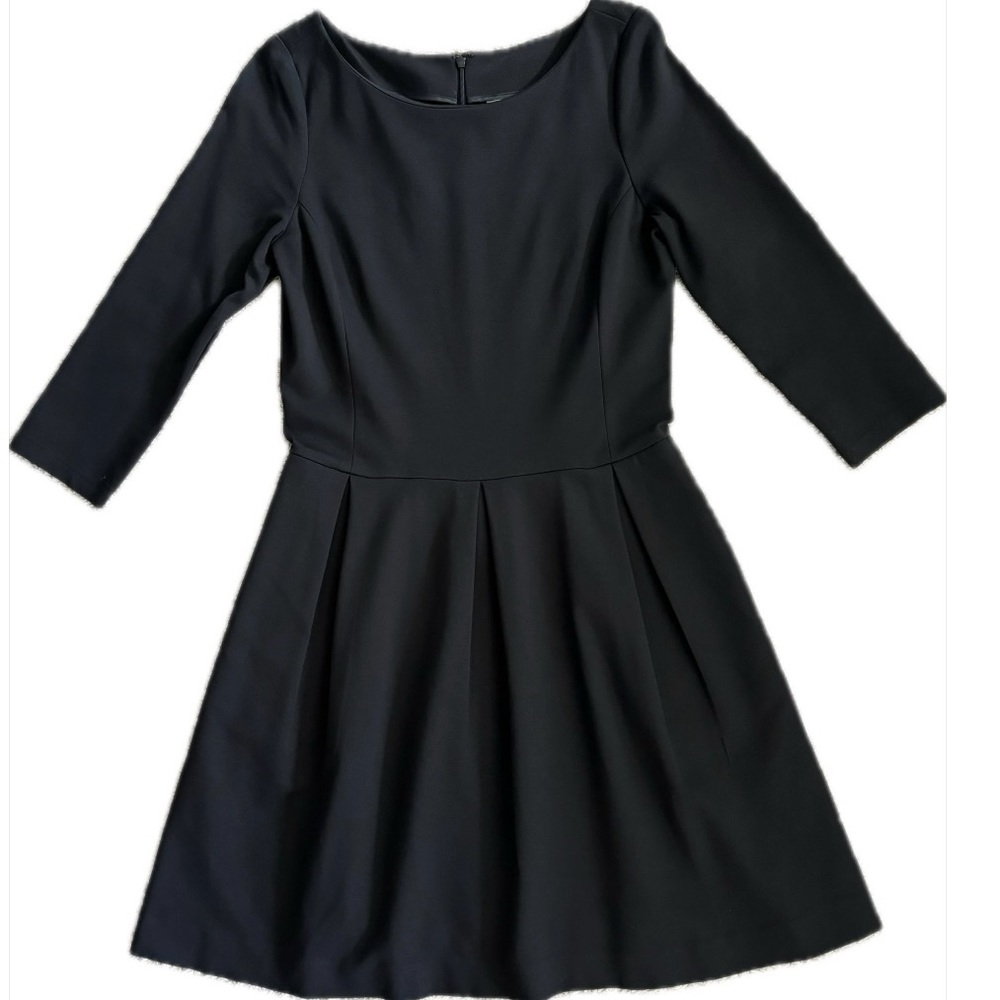 Banana Republic Ponte Fit and Flare 3/4 sleeve black dress, size 8
